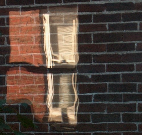 Bestand:DistortedGlass.wmg.jpg