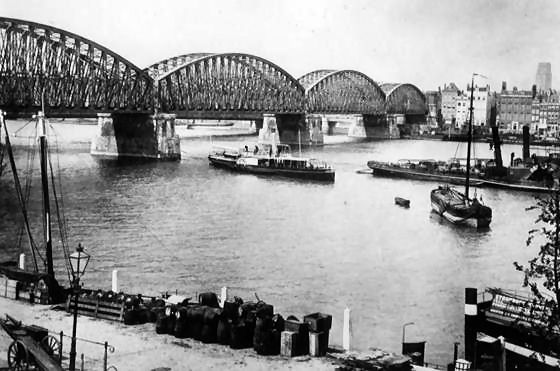 Bestand:Spoorbrug Nieuwe Maas 1925.jpg