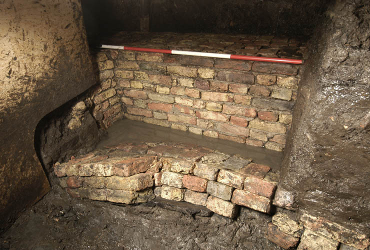 Bestand:Opgravingen Amsterdam nzkolk.jpg