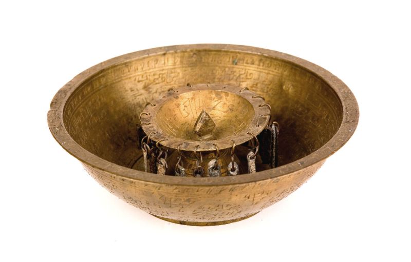 Bestand:COLLECTIE TROPENMUSEUM Magische schaal TMnr 674-849.jpg