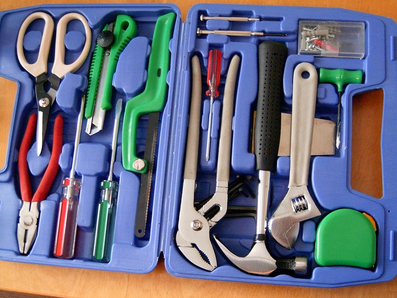 Bestand:20060513 toolbox.jpg