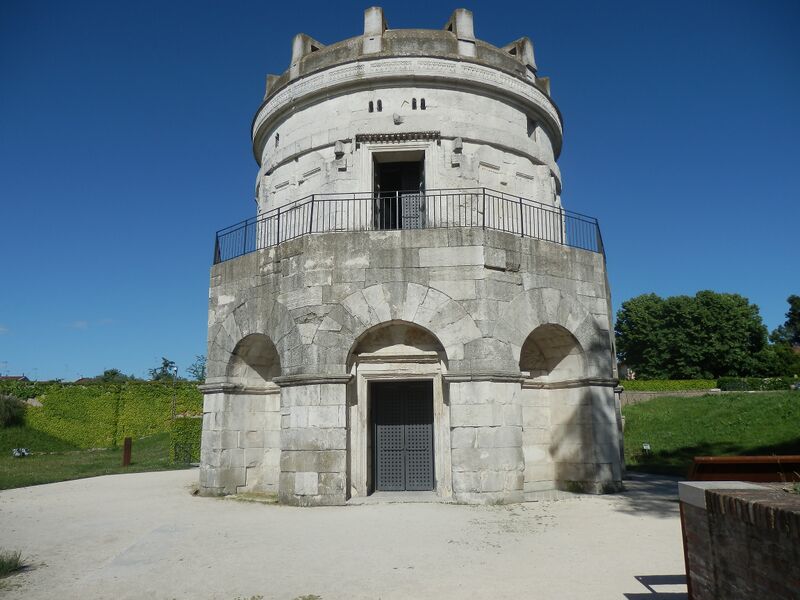 Bestand:Mausoleum of Theoderic.jpg