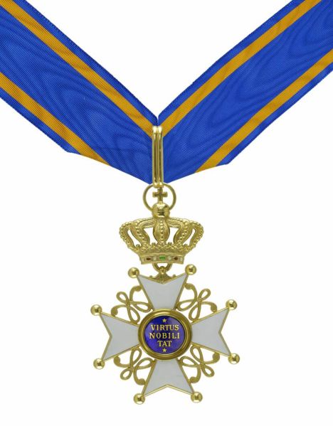 Bestand:Commandeur-in-de-Orde-van-de-Nederlandse-Leeuw1.jpg