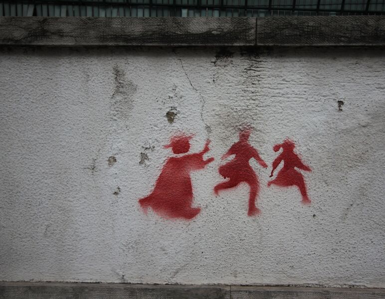 Bestand:CatholicChurchAbuseScandalGraffitiPortugal2011.jpg