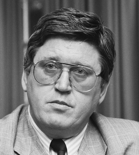 Bestand:Bram Peper 1989.jpg