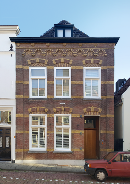 Bestand:Vismarktstraat 26, Geertruidenberg.png