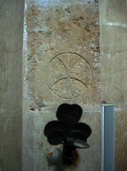 Bestand:Consecration cross Coimbra.jpg