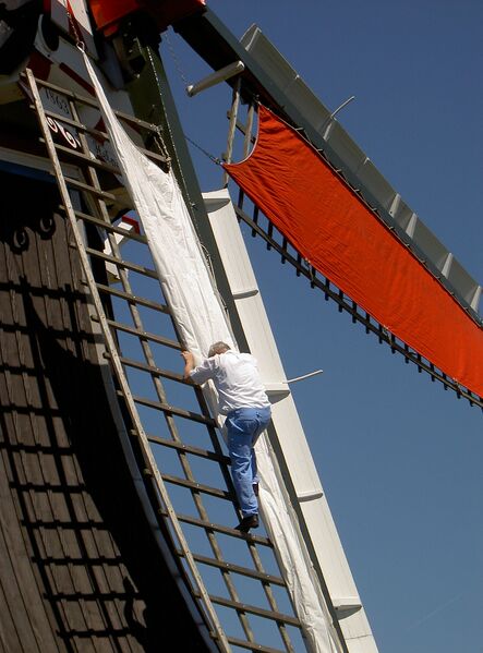 Bestand:Molenaar De Helper.jpg