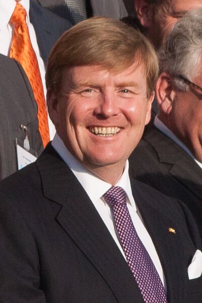 Bestand:Willem-Alexander Wiesbaden Kurhaus portrait.jpg