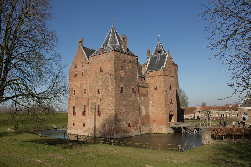 Bestand:10081 slot loevestein (2).jpg