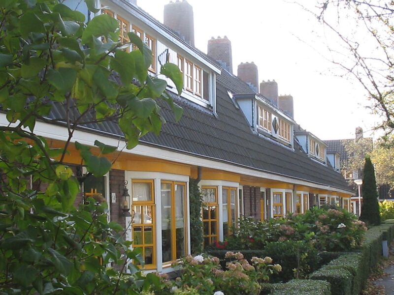 Bestand:Agnetapark delft.jpg