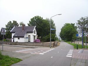 Zicht op voormalig wachtpost en Halvezolenpad (Foto: mei 2007)