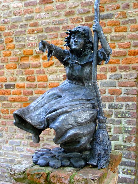 Bestand:Heks van sHeerenberg.jpg