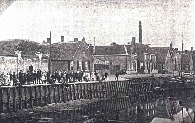 Bestand:De-hooipersen-in-raamsdonk pagina-8a.jpg