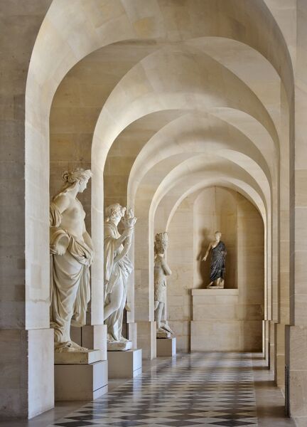 Bestand:Chateau Versailles galerie basse.jpg
