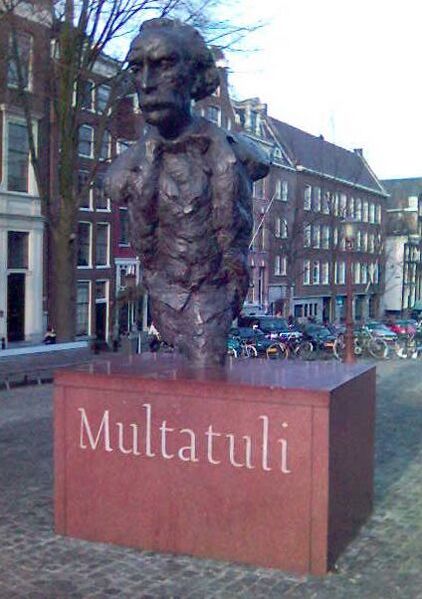 Bestand:Multatuli statue.jpg